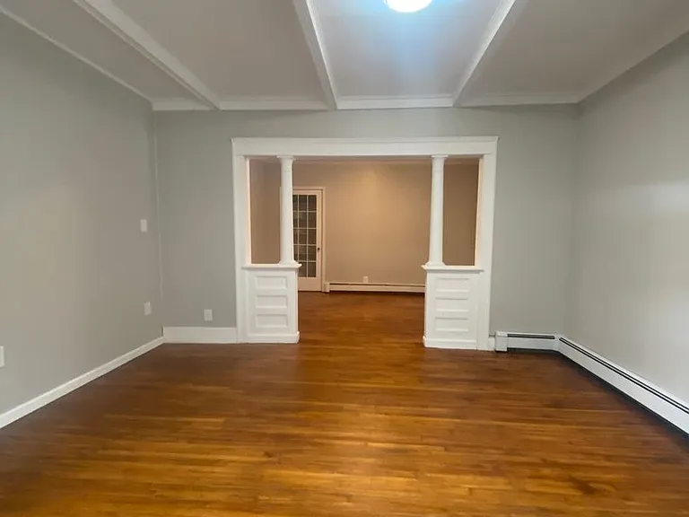 142 N Mechanic St — Photo 12