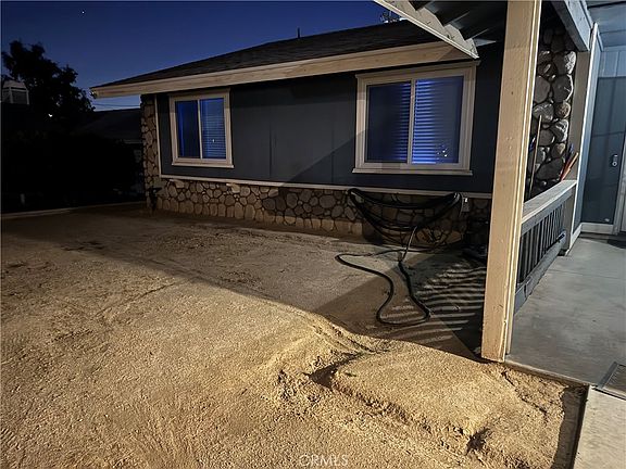 4th image of 15984 Coronado Dr