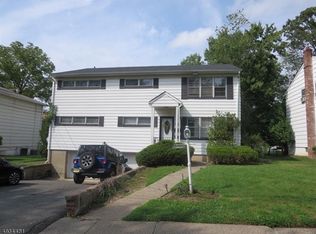 7 Dunn Rd, West Orange, NJ 07052