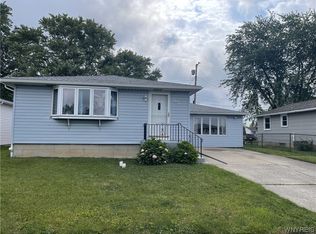 85 Lewan Dr, Depew, NY 14043