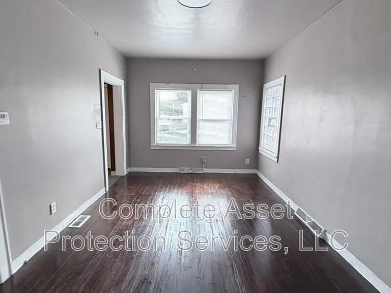 3716 Delaware St — Photo 13