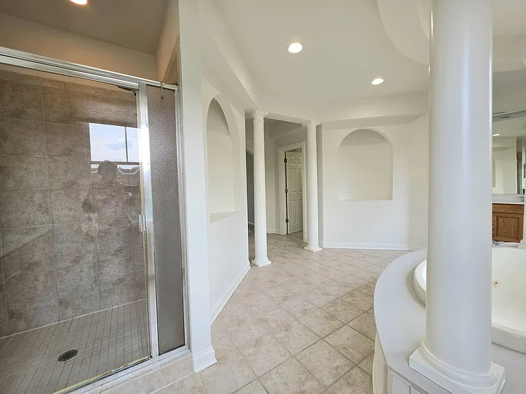 2085 Valor Ct — Photo 26