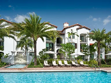 Casa Vera Apartments