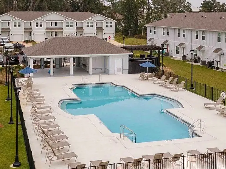 1642 Iroquois Ct — Photo 16