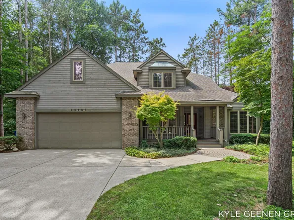 13469 Redbird Ln, Grand Haven, MI 49417