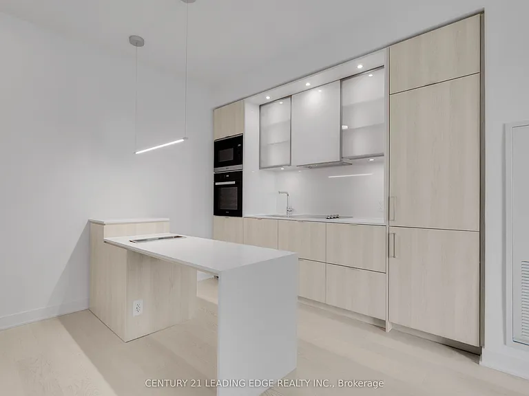 11 Yorkville Ave #3906 — Photo 18