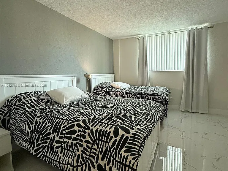 19380 Collins Ave #1209 — Photo 11