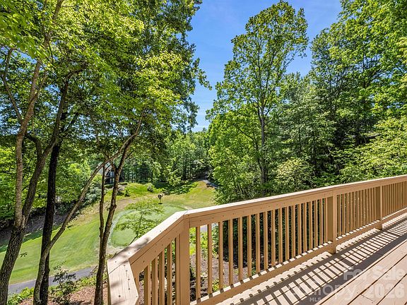 3rd image of 255 Gateway Dr #5