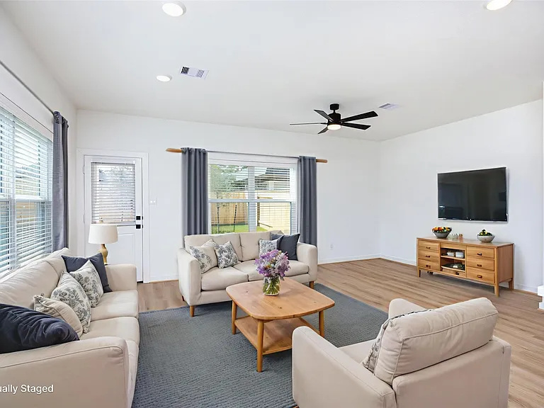 2031 Longmire Villas Ct — Photo 3
