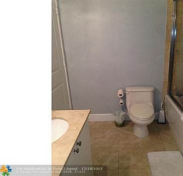 5th image of 170 SE 14th St APT 1604