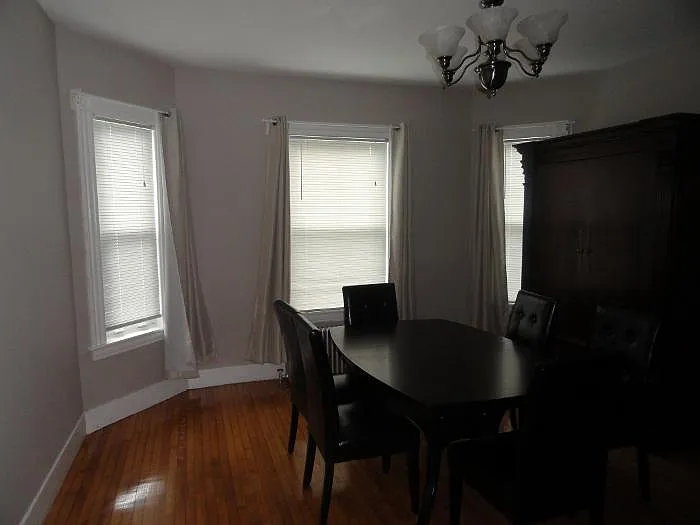 Walnut St — Photo 29