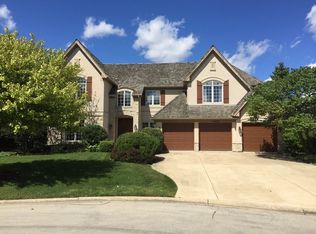 11620 Walnut Ct, Burr Ridge, IL 60527