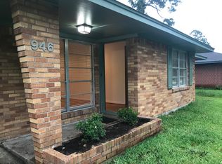 946 Stonecrest Dr, Houston, TX 77018