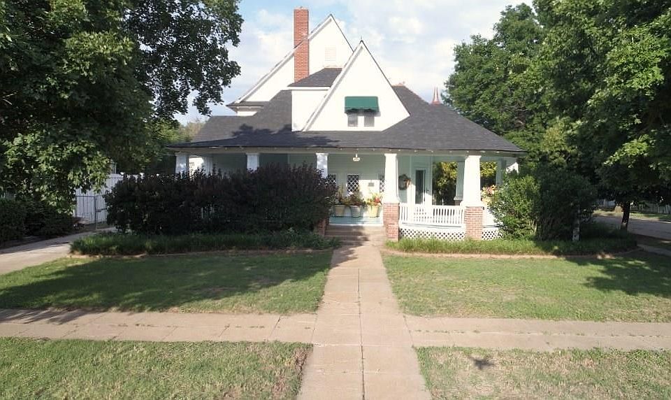 1st image of 923 S Washington Ave
