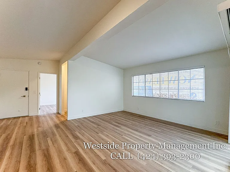3630 Midvale Ave #11 — Photo 7