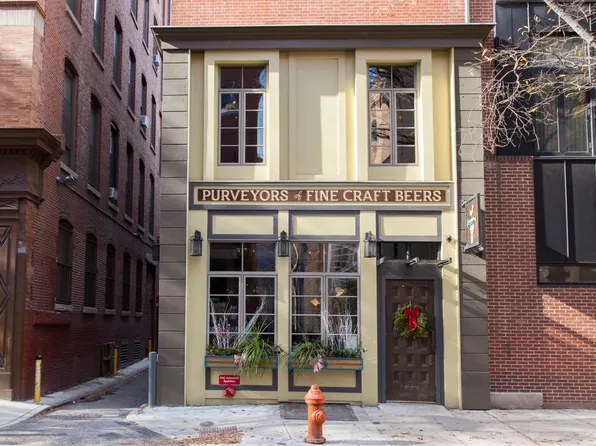 216 S 11th St #2, Philadelphia, PA 19107