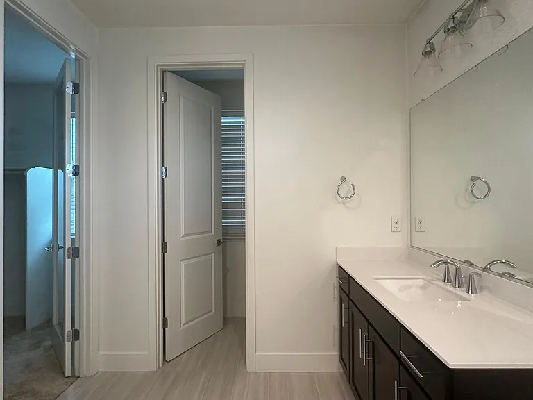 2918 Turner Ave — Photo 15