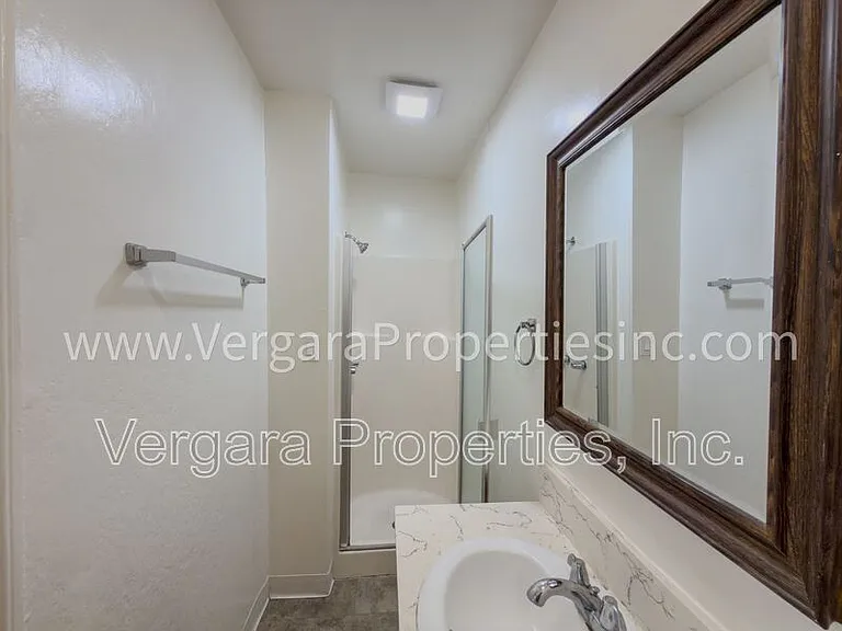 13505 S Mariposa Ave #REAR HOUSE — Photo 1