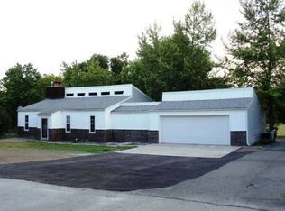 904 S Summit Ln, Joplin, MO 64801