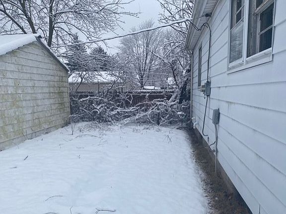 4th image of 2706 Prast Blvd