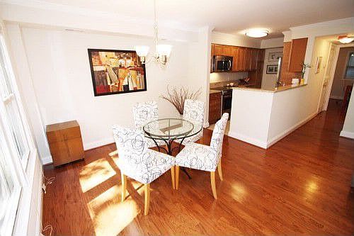 5th image of 7821 Coddle Harbor Ln