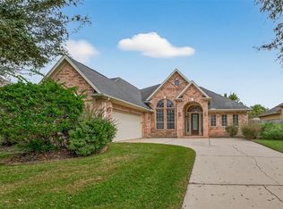 2562 Estrada Dr, League City, TX 77573