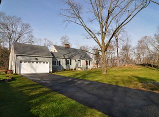 284 Winding Rd S, Ardsley, NY 10502