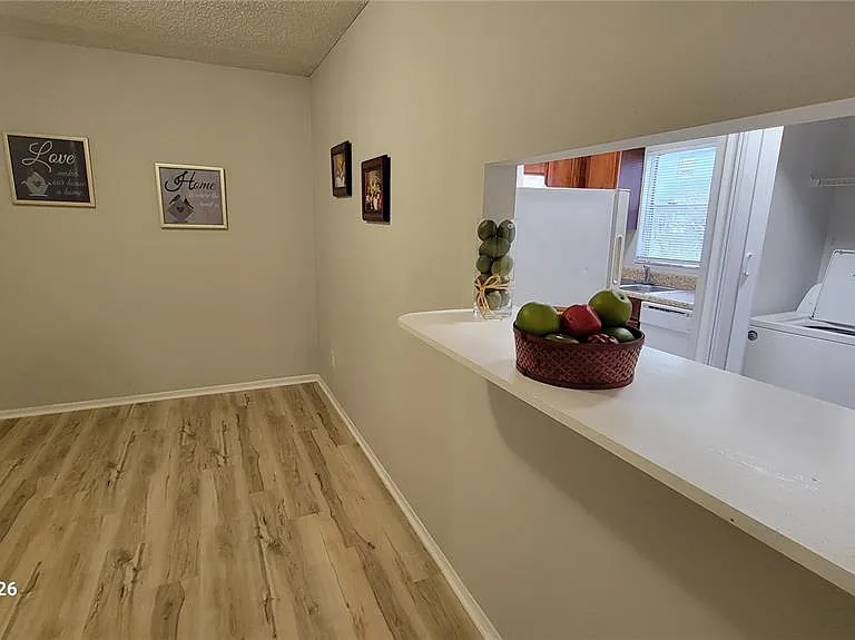 4136 Pershing Pointe Pl #5 — Photo 10