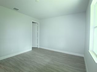 1043 SE Lansdowne Ave, Port Saint Lucie, FL 34953