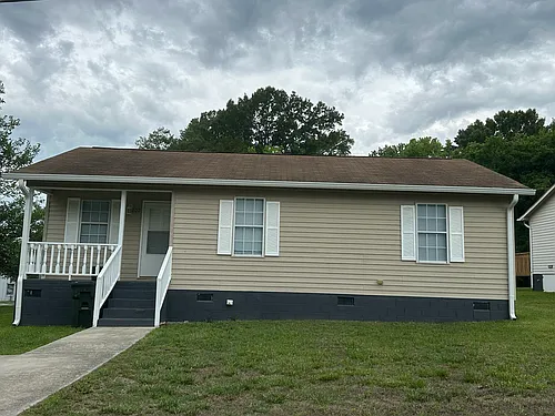 202 Charles St Photo 1