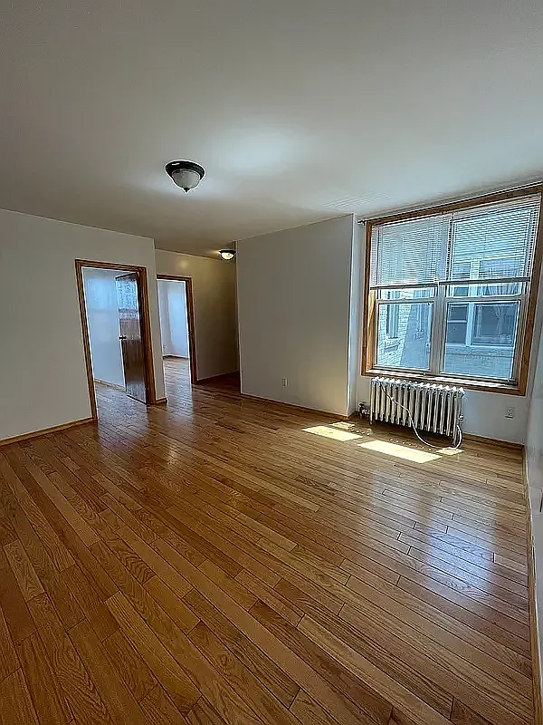 528 40th Street — Photo 1