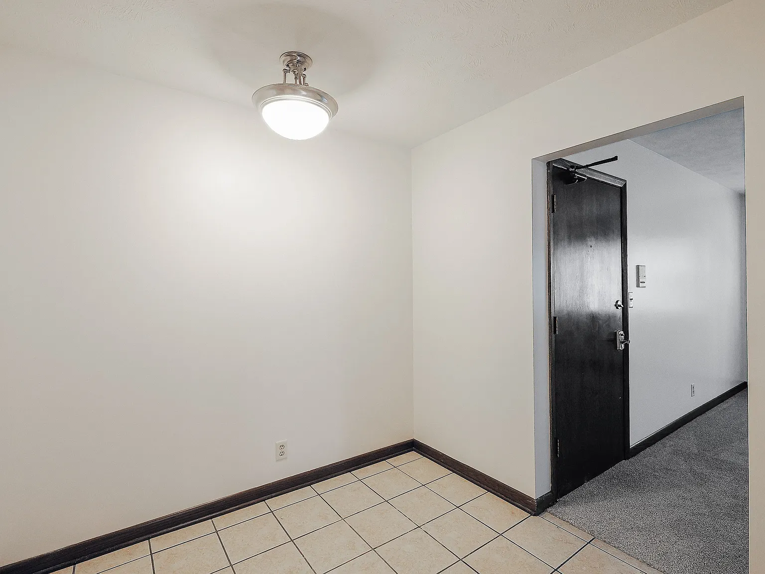 1 bed, 652 sqft, $769 — Photo 3
