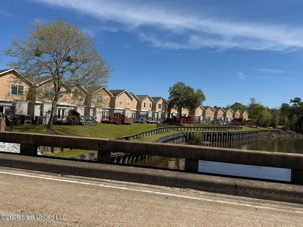 3479 Riverbend Cv, Diberville, MS 39540