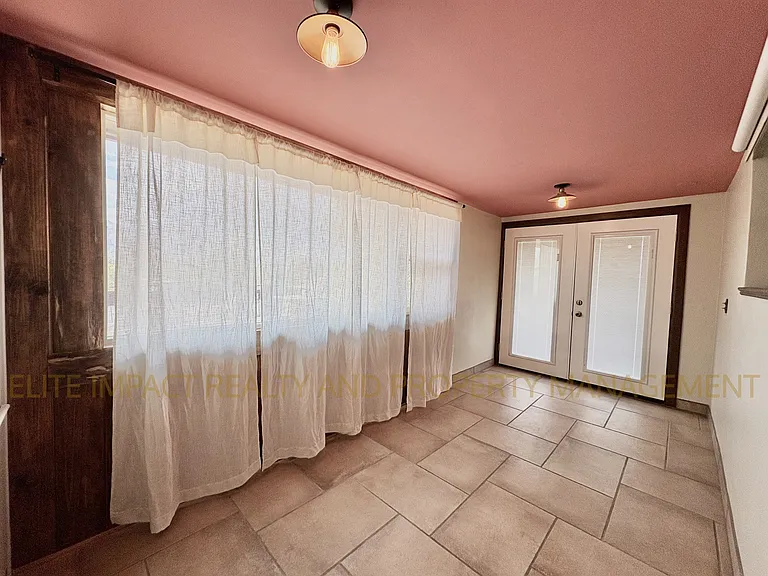 2819 N Woodland Ave #2 — Photo 6