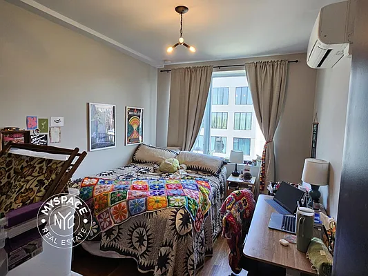 Rented by MySpaceNYC | media 30