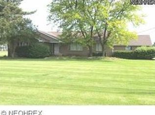 326 Airport Rd, Warren, OH 44481