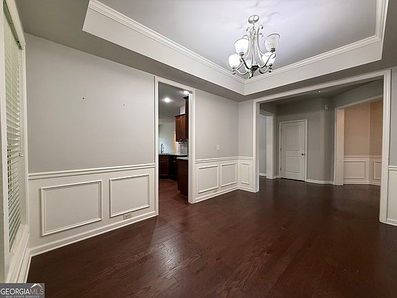 3rd image of 5115 Breezewood Cir