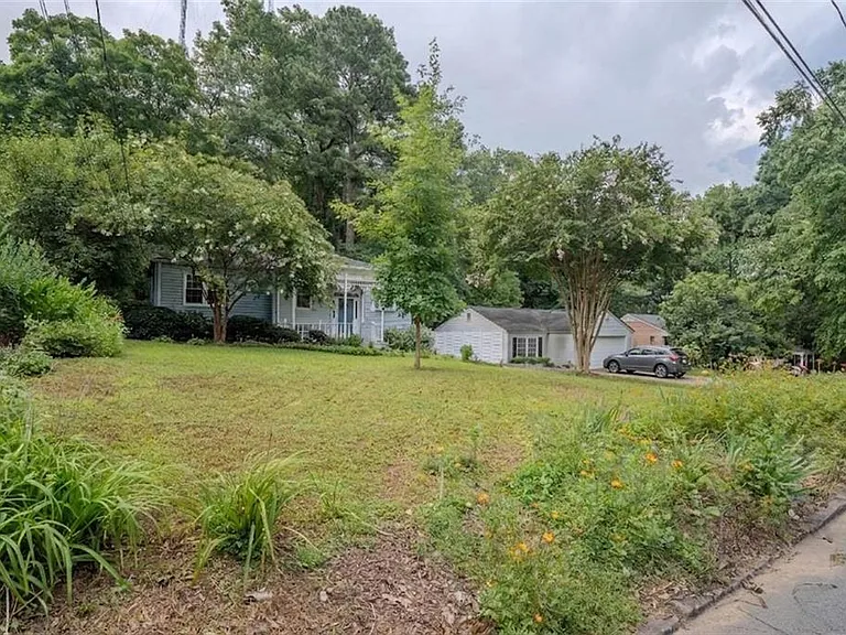 1053 Vista Trl NE — Photo 36
