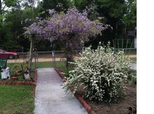 227 2nd Way, Interlachen, FL 32148