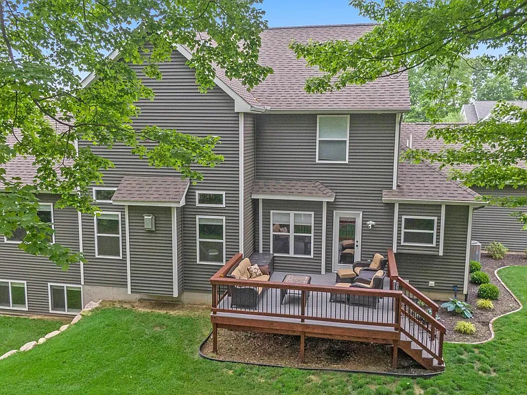 7938 Bowers Harbor Ave — Photo 32