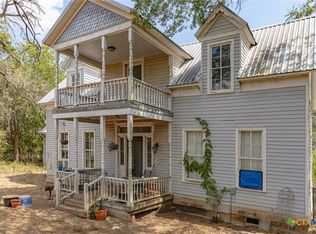 921 County Road 359, Shiner, TX 77984