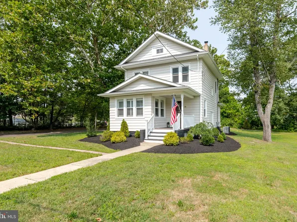 16 Townsend Ave, Berlin, NJ 08009