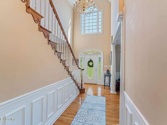 4th image of 3000 Hirst Cir