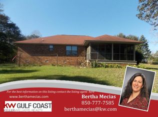 4295 Goldfinch Ln, Jay, FL 32565