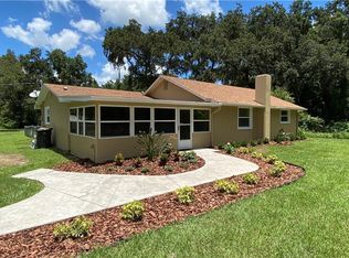 4002 Midway Rd, Plant City, FL 33565