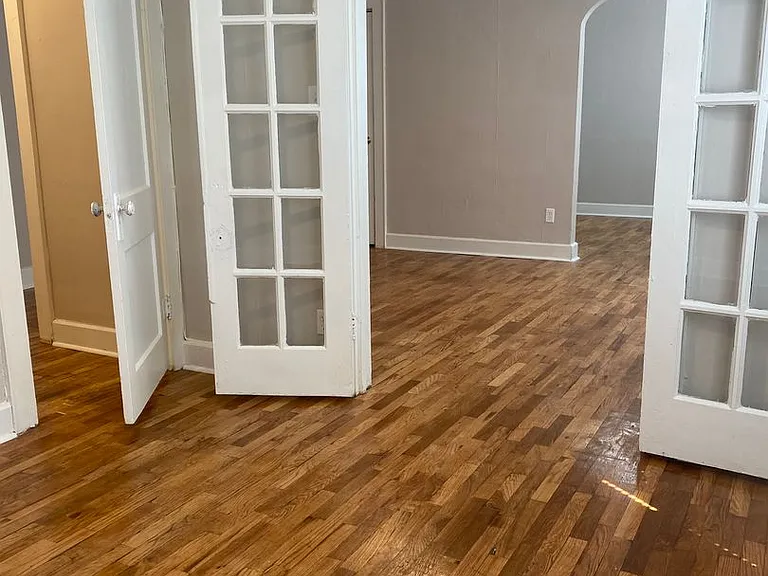 2501 E Douglas Ave — Photo 11