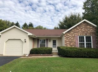 903 Montana Dr, Cary, IL 60013
