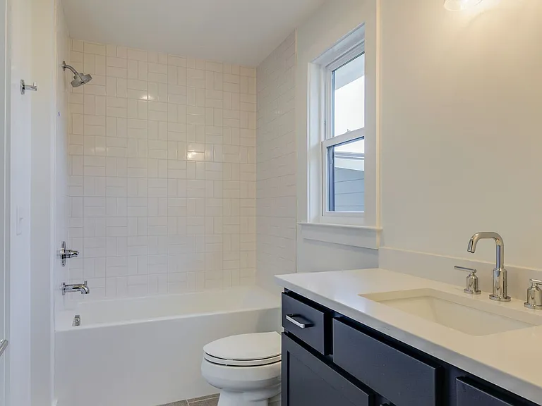 1822A 16th Ave N #1 — Photo 21