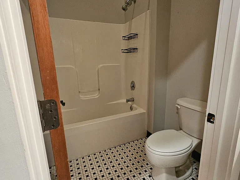 1417 Market St #35 — Photo 11