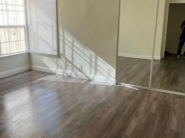 6121 S. 10th Ave., 6121 S 10th Ave #6125, Los Angeles, CA 90043